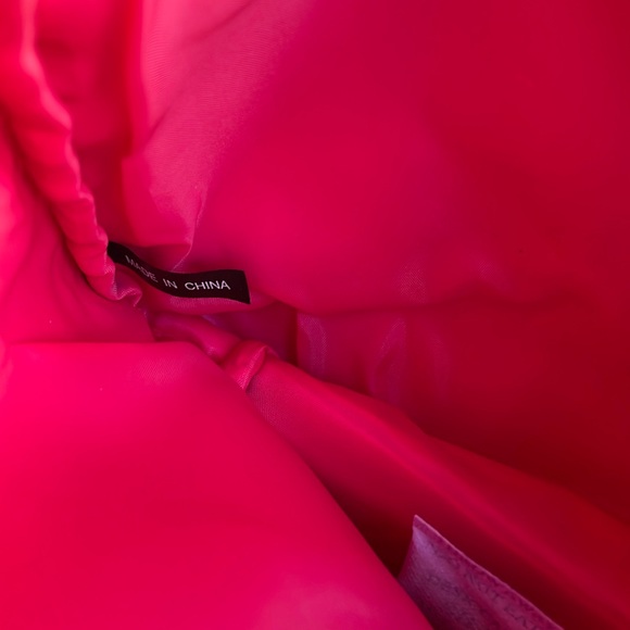 Lancome large hot pink makeup pouch with gold zipper - Picture 10 of 14